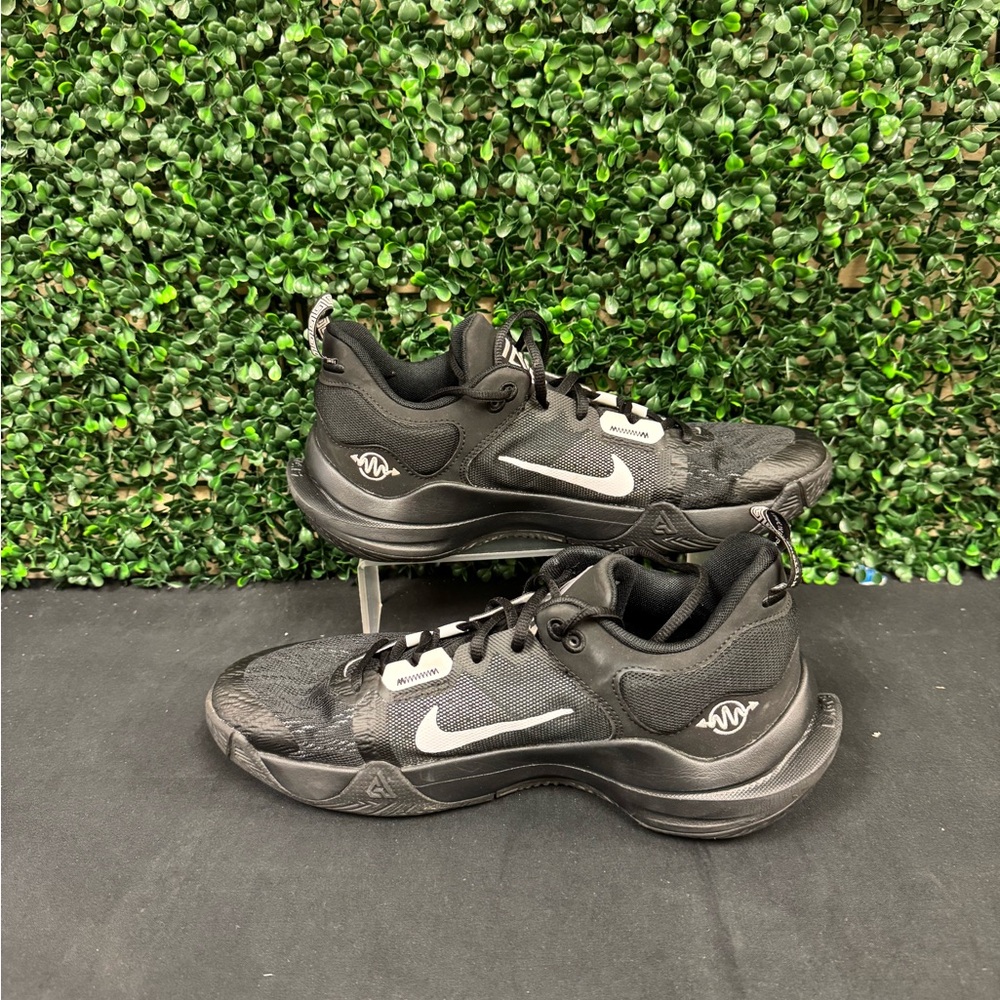 Nike Giannis Immortality 2 'Black Holographic Swoosh’ - M10 - Picture 2 of 8
